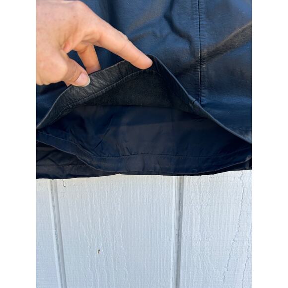 Wilsons Leather Mini Skirt, Black Leather, Back Zipper, Size‎ 6 - Picture 4 of 4